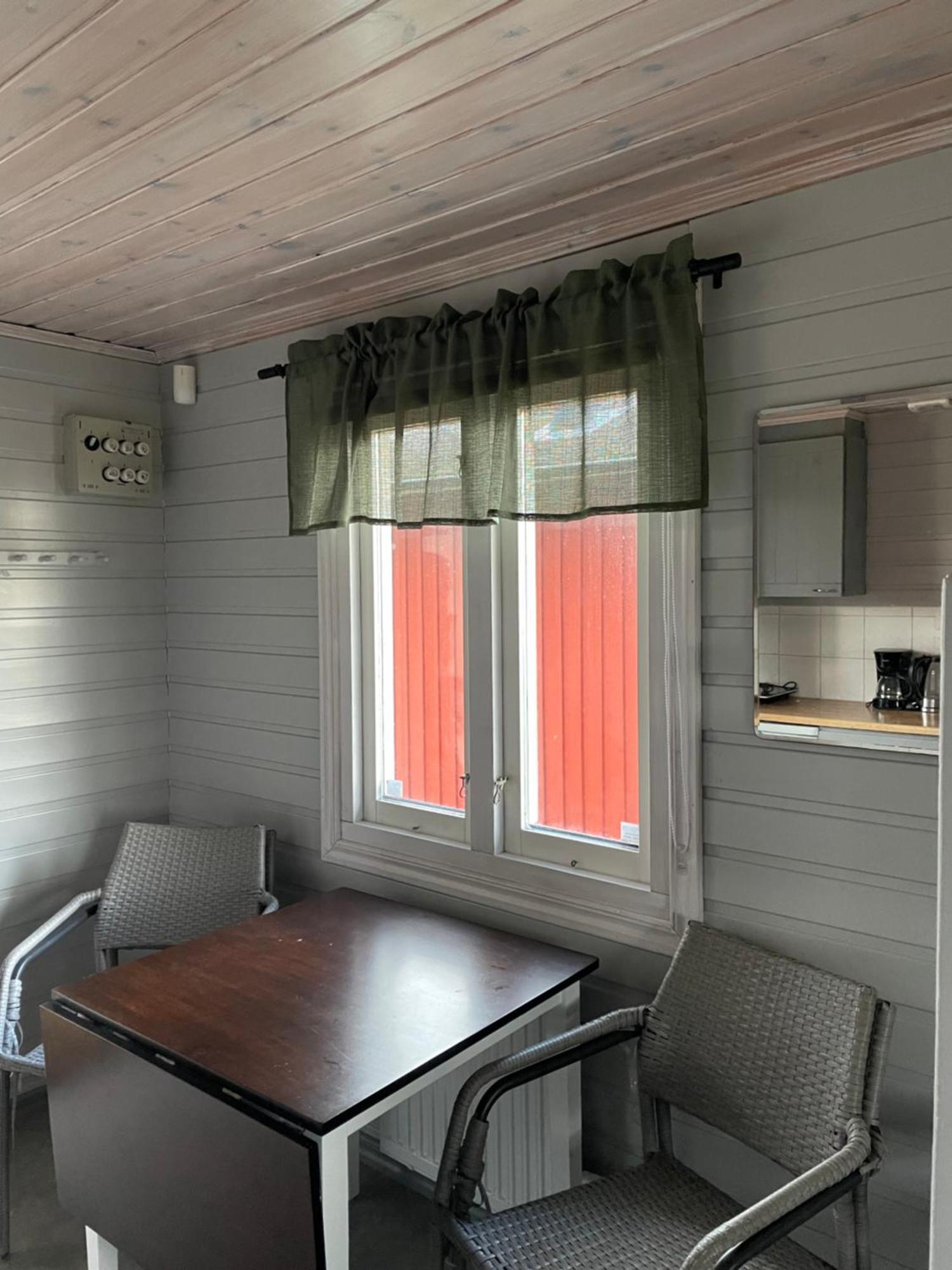 Skara Stads-Camping & Stugby Exteriör bild