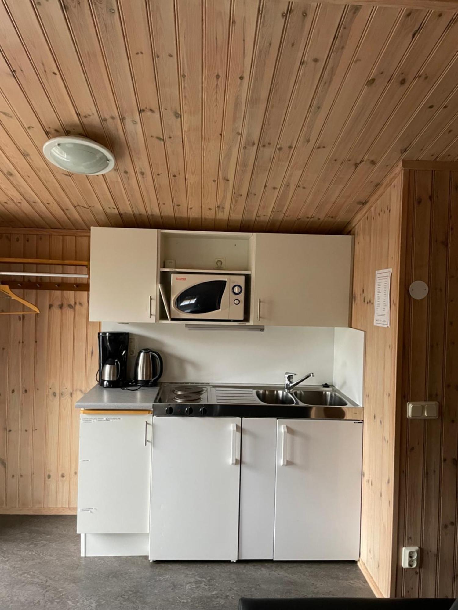 Skara Stads-Camping & Stugby Exteriör bild