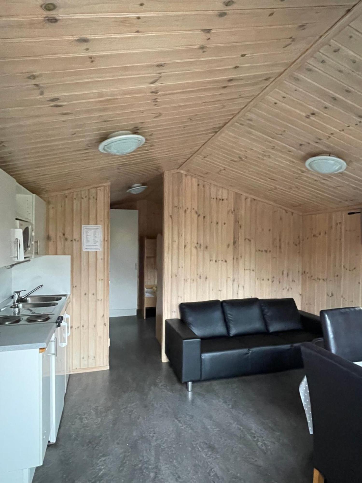 Skara Stads-Camping & Stugby Exteriör bild