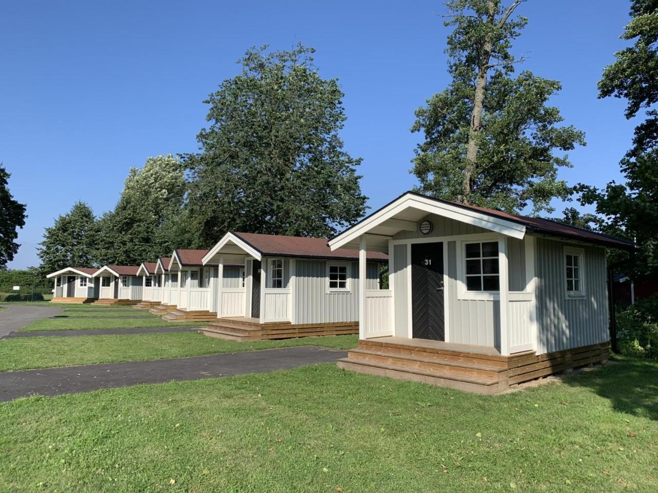 Skara Stads-Camping & Stugby Exteriör bild