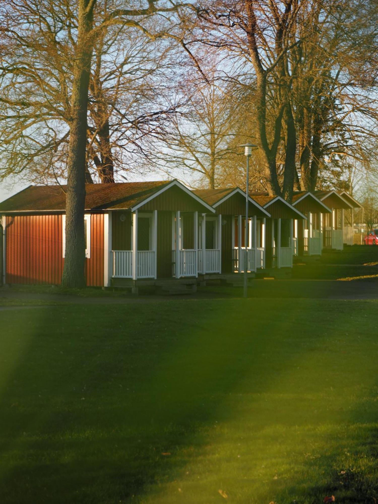 Skara Stads-Camping & Stugby Exteriör bild